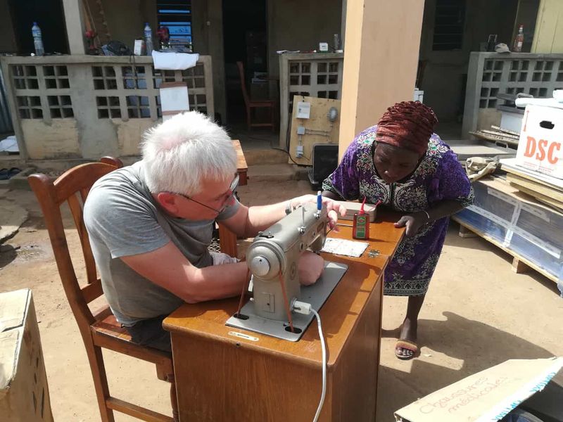 Togo Lutz Nhmaschine 175.jpg